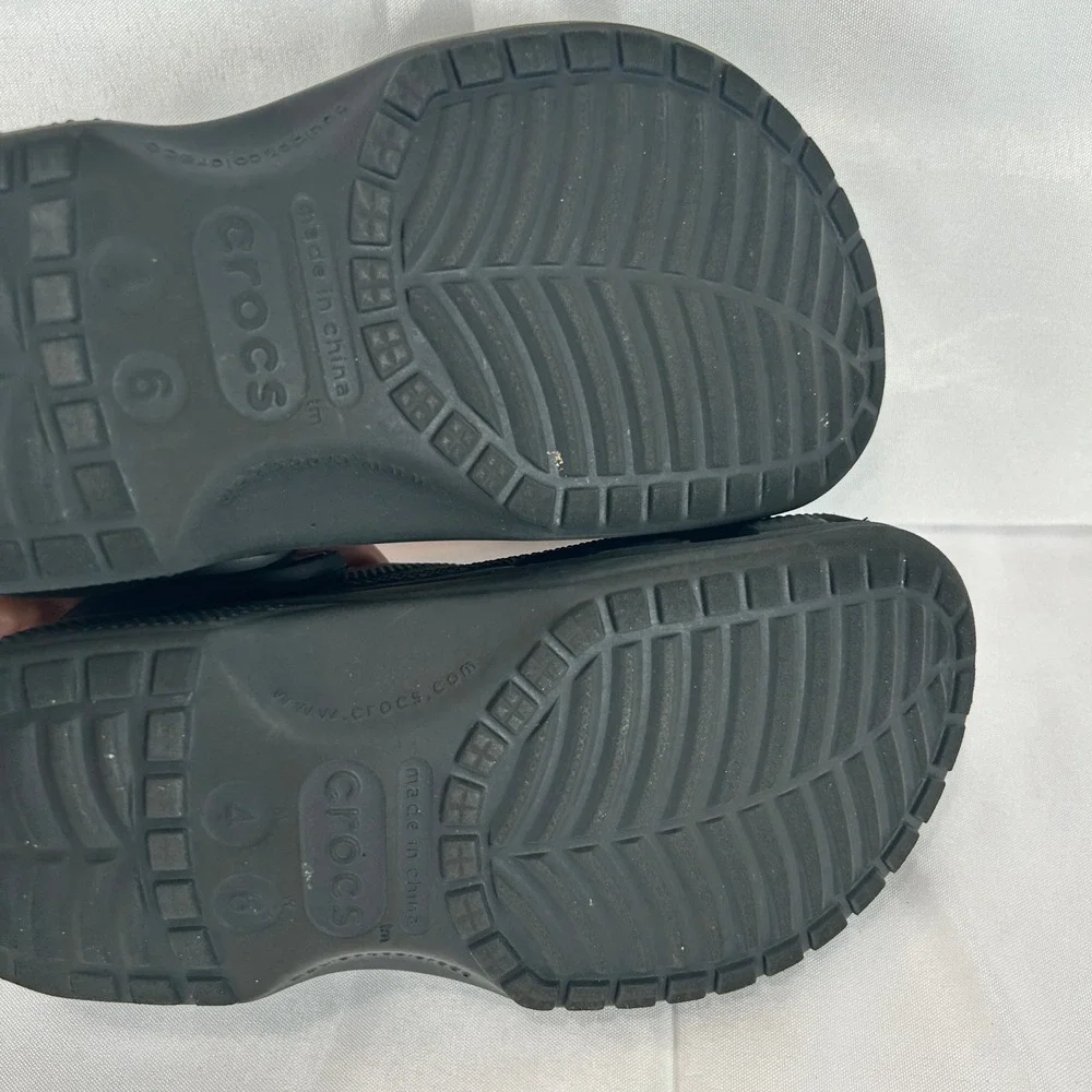 Crocs Classic Clog Black Slip On Comfort Shoes Mens 4 Womens 6